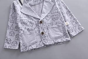 ชุดเสื้อผ้าเด็กผู้ชายคุณภาพสูง ชุดสูทลำลอง เสื้อโค้ท เสื้อเชิ้ต และกางเกงขายาว ชุด 3 ชิ้น สำหรับเด็ก - Product Image 3