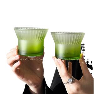 Nouvelles tasses élégantes en verre strié vert dépoli, avec anneau en <span class=keywords><strong>bois</strong></span>, modèle First Palpitation, en borosilicate de haute qualité pour bar et usage domestique - Product Image 6