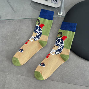 ถุงเท้าผ้าฝ้ายพิมพ์ลายสีน้ำมันสไตล์สปอร์ตลายดอกไม้ยืดหยุ่นและระบายอากาศได้ดี - Product Image 1