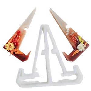 Wholesale Resin Silicone Plastic Cake Pop Ice Cream <b>Mold</b> 1-Piece Baking Cutter Eco-Friendly Non-Toxic LFGB/FDA Food Grade <b>Hand</b> - Product Image 1