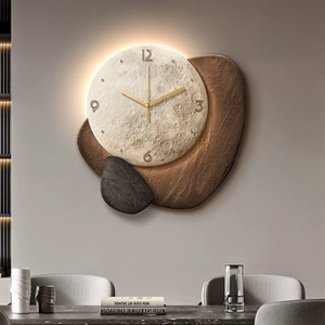Orologio <span class=keywords><strong>da</strong></span> <span class=keywords><strong>Parete</strong></span> Artistico con Superficie Lunare e Retroilluminazione LED - Grande, Moderno, con Texture in Pietra, Adatto per Soggiorno e Camera <span class=keywords><strong>da</strong></span> Letto - Product Image 1