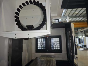 Trung tâm gia công dọc GV-1370 hiệu quả cao với trục Chính Đơn <span class=keywords><strong>CNC</strong></span> mới toàn diện Y trục 4 hướng dẫn đường sắt - Product Image 4