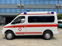 Vente Flash 2026 : Ambulance de Secours 4x4 pour le Transport de Patients et Interventions d'Urgence à Vendre