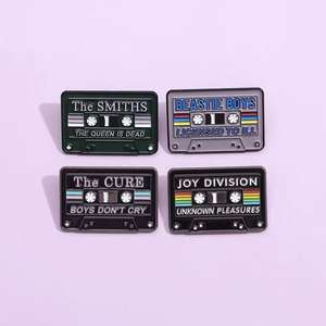 Moq Mini bros Retro lencana kerah 90's perhiasan Vintage untuk pakaian ransel Pin hadiah - Product Image 1