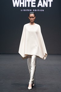 Capa de Cuello Redondo para Mujer, Capa de Mezcla de Cachemira, 20%, Lana, 80%, Elegante, Marca de Hormiga Blanca - Product Image 2