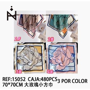 Pañuelo Cuadrado Grande con Estampado de Rosas 70x70cm, Accesorio de Moda para Mujer - Product Image 3