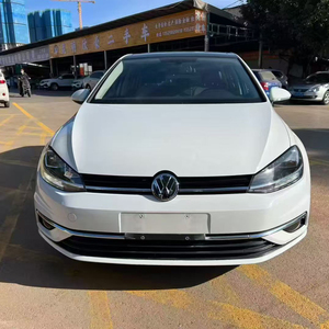 Volkswagen <span class=keywords><strong>Golf</strong></span> Sedán 2019 Edición Comfort con Caja de Cambios Automática, Asientos de Cuero, Cámara Trasera y Neumáticos R17, Volante a la Izquierda - Product Image 1