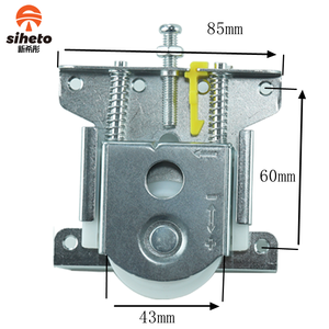 Herrajes para muebles, <span class=keywords><strong>armario</strong></span>, <span class=keywords><strong>puerta</strong></span> <span class=keywords><strong>corredera</strong></span> de madera, <span class=keywords><strong>rueda</strong></span> ajustable, engranaje de marcha <span class=keywords><strong>inferior</strong></span>, rodillo de <span class=keywords><strong>puerta</strong></span> <span class=keywords><strong>corredera</strong></span> de hierro - Product Image 3