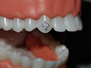 Gemas de dientes naturales 925 dientes de plata joyería salón decoración de dientes Festival fiesta atuendo dientes Accesorios de belleza 4x5mm - Product Image 4