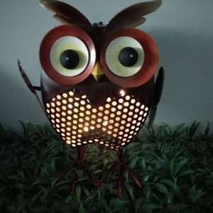 Lampe solaire décorative d'extérieur en forme de hibou en fer, LED, autoportante, résistante à l'eau - Product Image 1