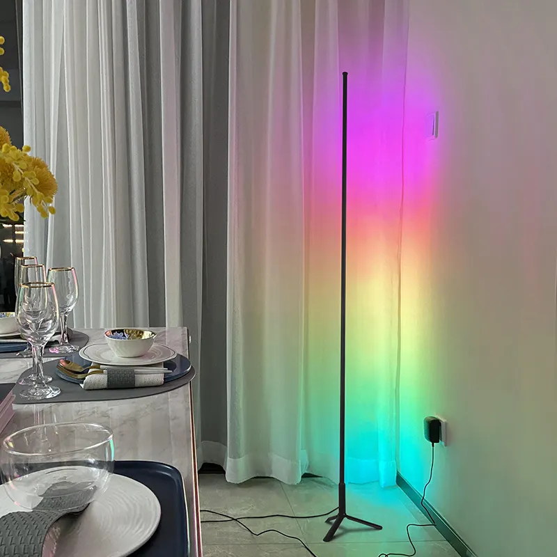 สลินน์โคมไฟตั้งพื้นสำหรับตกแต่งห้องนั่งเล่น, รีโมทคอนโทรลไฟ LED เปลี่ยนสีได้ตามมุมแบบนอร์ดิกทันสมัย
