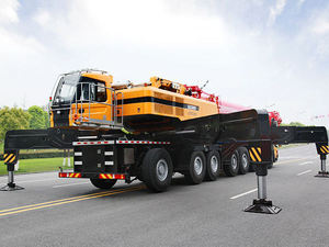 Grue tout-terrain SAC1300S, grue <span class=keywords><strong>mobile</strong></span> sur camion pour conditions difficiles, capacité de levage de 130 tonnes, marque de premier plan pour la construction - Product Image 4