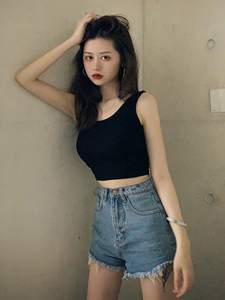Summer Korean Design Chic Temperament <span class=keywords><strong>Top</strong></span> Self Cultivation Black Sexy Short Vest Suspender Bottom Women's <span class=keywords><strong>Crop</strong></span> Tops - Product Image 3