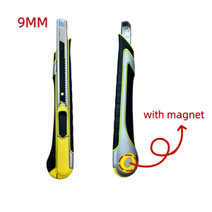 लोकप्रिय ऑटो-रिट्रेटेबल सुरक्षा चुंबकीय चाकू 9 मिमी सुरक्षा ब्लेड स्व-रिट्रेटिंग स्नैप-ऑफ <span class=keywords><strong>3</strong></span> रंग जस्ता-मिश्र धातु पीला और काला - Product Image 5