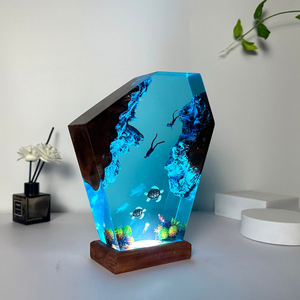 Lámpara de Mesa de Resina con Tema de Aventura Submarina, Luz Nocturna de Dibujos Animados con Carga USB, Tortuga Marina, Buzos, Organismos, Arte Creativo - Product Image 1