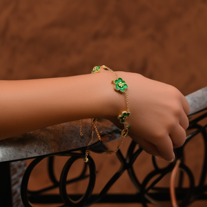 สร้อยข้อมือแฟชั่นดีไซน์ดอกไม้สีเขียว ชุบทอง PVD สแตนเลสสตีล 316L เครื่องประดับสำหรับผู้หญิง - Product Image 3