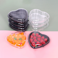 Boîte à fruits en forme de cœur en PET 400g, conteneur alimentaire jetable en plastique transparent pour l'emballage de salades de fraises et de baies