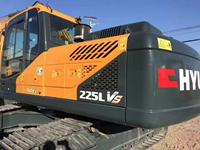 Excavatrice sur chenilles Hyundai225, d'origine coréenne, 22,5 tonnes, prête pour une expédition immédiate