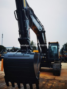 รถขุดไฮดรอลิก Hyundai HX300HD ผลิตในเกาหลีใต้ ขนาด 30 ตัน เครื่องยนต์คัมมินส์ ประสิทธิภาพสูง สำหรับงานก่อสร้าง อาคาร และการเกษตร - Product Image 6