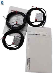 Capteur photoélectrique pour contrôleur PLC, neuf et original LR-W70 - Product Image 1