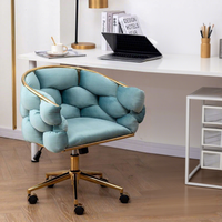 Chaise de salon confortable et tendance, style luxe léger, chaise moderne en velours avec dossier pour la maison