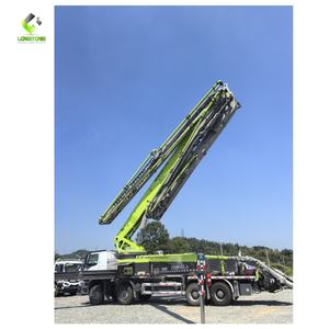 Bomba de Concreto Usada Montada en Camión Sany/Zoomlion de 49 Metros, Hidráulica, de 5 Ejes - Product Image 1