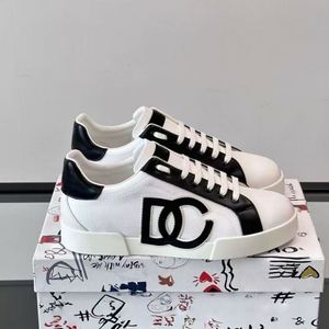 Luxury Designer Shoes Fashion Sneakers Top-Quality Unisex Style New Men's Casual & Women's Outdoor Sports Walking Running Shoes - Product Image 3