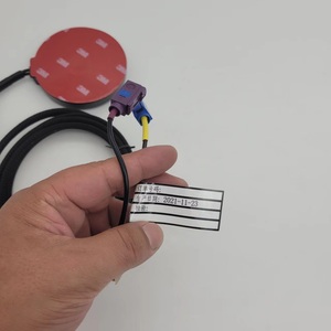 Antenne de toit de voiture KARL 10520033 GPS GSM AM FM Combo Whip, compatible avec les voitures berlines, SUV et camionnettes universelles, fixation par écrou interne. - Product Image 4