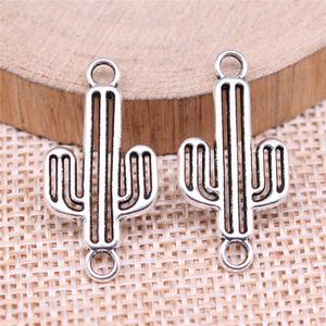 Conector de <span class=keywords><strong>cactus</strong></span> Saguaro calado 26x13mm de aleación de zinc en plata envejecida, con dos bucles, para tobillera estilo bohemio del desierto - Product Image 2