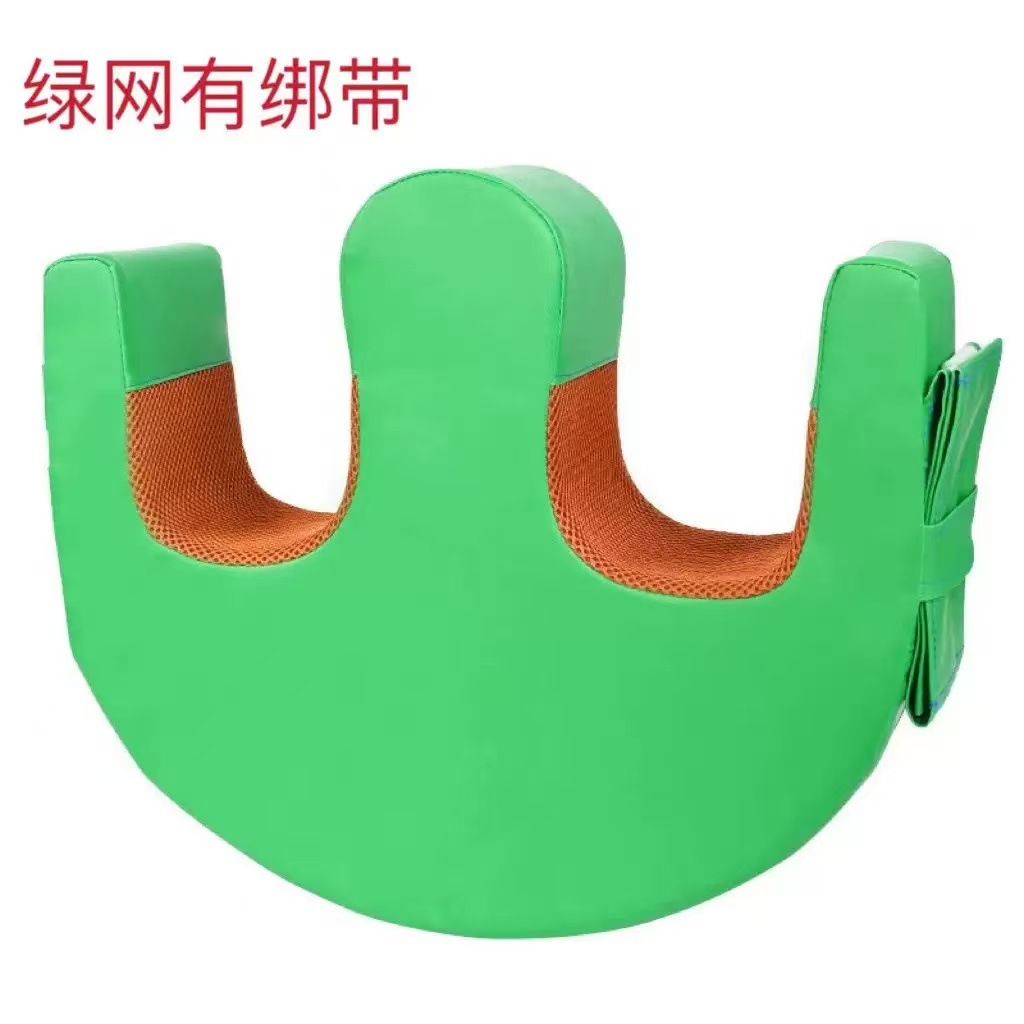 Style à bretelles en cuir et maille verte