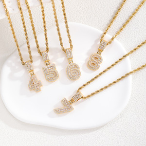 Collar Elegante con Iniciales, Cadena <span class=keywords><strong>de</strong></span> Cuerda <span class=keywords><strong>de</strong></span> Circón <span class=keywords><strong>de</strong></span> Latón Helado, Baguette Regular con 26 Diamantes en <span class=keywords><strong>Inglés</strong></span>, Colgante <span class=keywords><strong>de</strong></span> Moda - Product Image 4