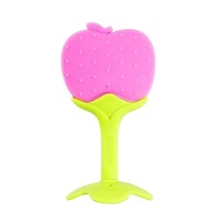 Anneau de dentition souple en silicone en forme de fraise, anti-étranglement, sans BPA, de qualité alimentaire, pour bébés et nourrissons
