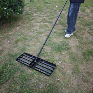 <span class=keywords><strong>Râteau</strong></span> de paysage Outils de nivellement du sol de jardin personnalisés Acier avec poignée pliable Râteaux <span class=keywords><strong>à</strong></span> main Niveau de <span class=keywords><strong>râteau</strong></span> de pelouse pour le jardin - Product Image 3