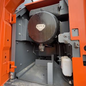 Excavatrice Hitachi ZX200LC de 20 tonnes prête à l'emploi avec moteur Isuzu, engrenages et pompe pour poteaux de clôture et bases de tours de télécommunications - Product Image 4