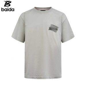 T-shirt homme gris foncé à col rond et manches courtes, coupe ample, en jersey de coton respirant, avec logo imprimé et effet délavé, idéal pour l'été - Product Image 6