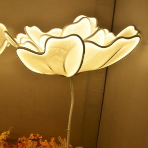 Olaylar kurşun malzemeleri düğün sahne dekorasyon büyük şakayık şekli çiçek üst Led parti ışığı Metal dekor anahtar Gua - Product Image 3