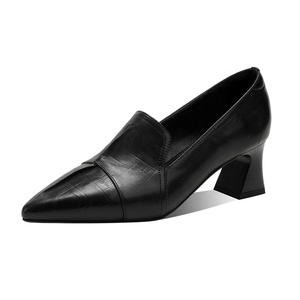Moncheer – Escarpins d'été pour <span class=keywords><strong>femme</strong></span> en cuir véritable texturé, à enfiler, bout pointu, talon moyen, confortables, respirants et légers - Product Image 2