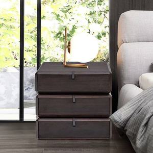 Mesita de Noche Giratoria Moderna y Minimalista de Madera Maciza de Nogal Ahumado con Acabado Negro Mate, Mueble de Almacenamiento para Dormitorio o Sala de Estar - Product Image 3