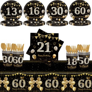 Ensemble d'assiettes rondes jetables en papier noir et or pour les célébrations, les fêtes et les repas - Product Image 1
