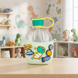 Bouteille d'eau en Tritan pour enfants PINKAH, design Astronaute, 650 ml/22 oz, avec paille et sangle, personnalisable <span class=keywords><strong>Crocs</strong></span> DIY, idéale pour les sorties et l'école - Product Image 2