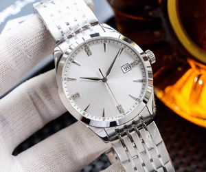 นาฬิกาหน้าปัดสีเงินสุดหรูสำหรับผู้ชายพร้อมเครื่องหมายประดับเพชรสร้อยข้อมือสแตนเลสฟังก์ชันแสดงวันที่-นาฬิกาข้อมือทางการสำหรับธุรกิจ - Product Image 1