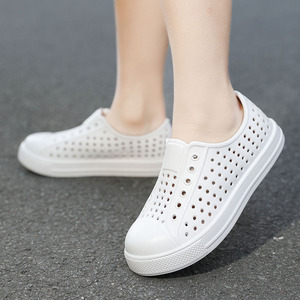 Chaussures d'eau à bout rond, tige en PVC, semelle extérieure en EVA, respirantes, unisexes, pour l'été, la plage, décontractées, à enfiler, pour enfants, taille 30-35 - Product Image 3