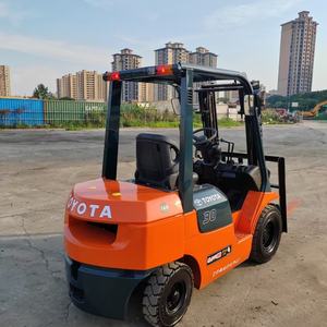 รถโฟล์คลิฟท์เครื่องยนต์ดีเซลโตโยต้า3ตัน4x4 3ตัน4ตัน5ตันรถบรรทุกออฟโรด - Product Image 5