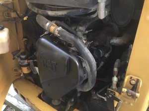 Cargador de excavadora CAT 226B más vendido, motor diésel de buena marca, alto estándar, bajas horas, alta calidad en stock, cargador usado a la venta - Product Image 6