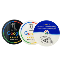 Autocollants de plaque NFC RFID carrés en acrylique PVC époxy 13,56 MHz étanches pour avis Google et commentaires Google Business