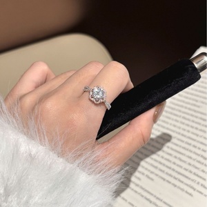 Anel de Flor Colorido em Moissanite com Design de Princesa em Prata S925 para Mulheres, Ajustável, Presente Romântico de Noivado - Product Image 4