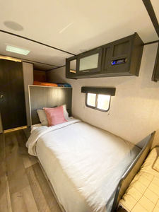 2024 hoja galvanizada de lujo RV Venta caliente modelo básico caravana todoterreno remolque de viaje de 21 pies con 6 literas para acampar - Product Image 4