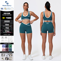Ensemble de sport respirant 2 pièces pour femme, soutien-gorge de sport classique à découpe en U, short cycliste taille haute à dos en U profond, vert sarcelle