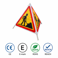 Triangle de signalisation personnalisé OEM avec trépied en acier 90 cm, rétro-réfléchissant jaune fluorescent, homologué CE E-mark, signalisation routière de sécurité