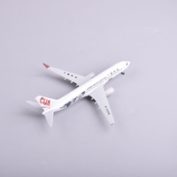 Modèle d'avion Boeing 737 de 20 cm, compagnie aérienne chinoise United Airlines, modèle en métal moulé sous pression, personnalisable, en résine, avec trains d'atterrissage, cadeau
